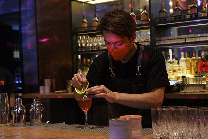 「Bar Libre」オーナーバーテンダーの清崎雄二郎さん。