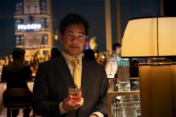 「iichiko彩天」を手がける三和酒類㈱ 代表取締役社長の西和紀さん。