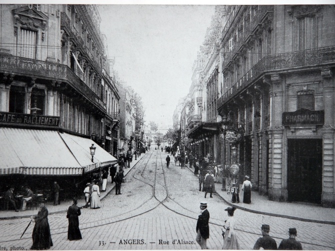 「ジファール」が創業した、19世紀後半当時のアンジェの街並み。