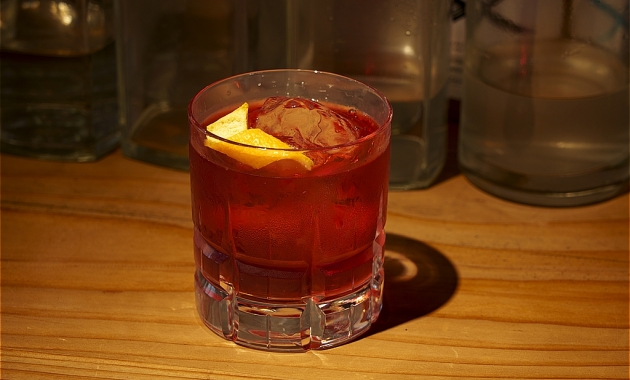 Non-alcoholic Negroni with Japanese Medicinal Plants<br>漢方茶のノンアルコールネグローニ