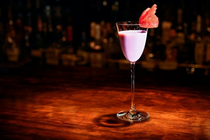 Strawberry Mousse Cocktail<br>イチゴムースのカクテル