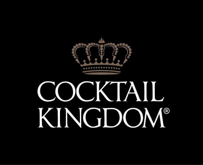 古き良きバーウェアの魅力を伝える
NY発「Cocktail Kingdom」
