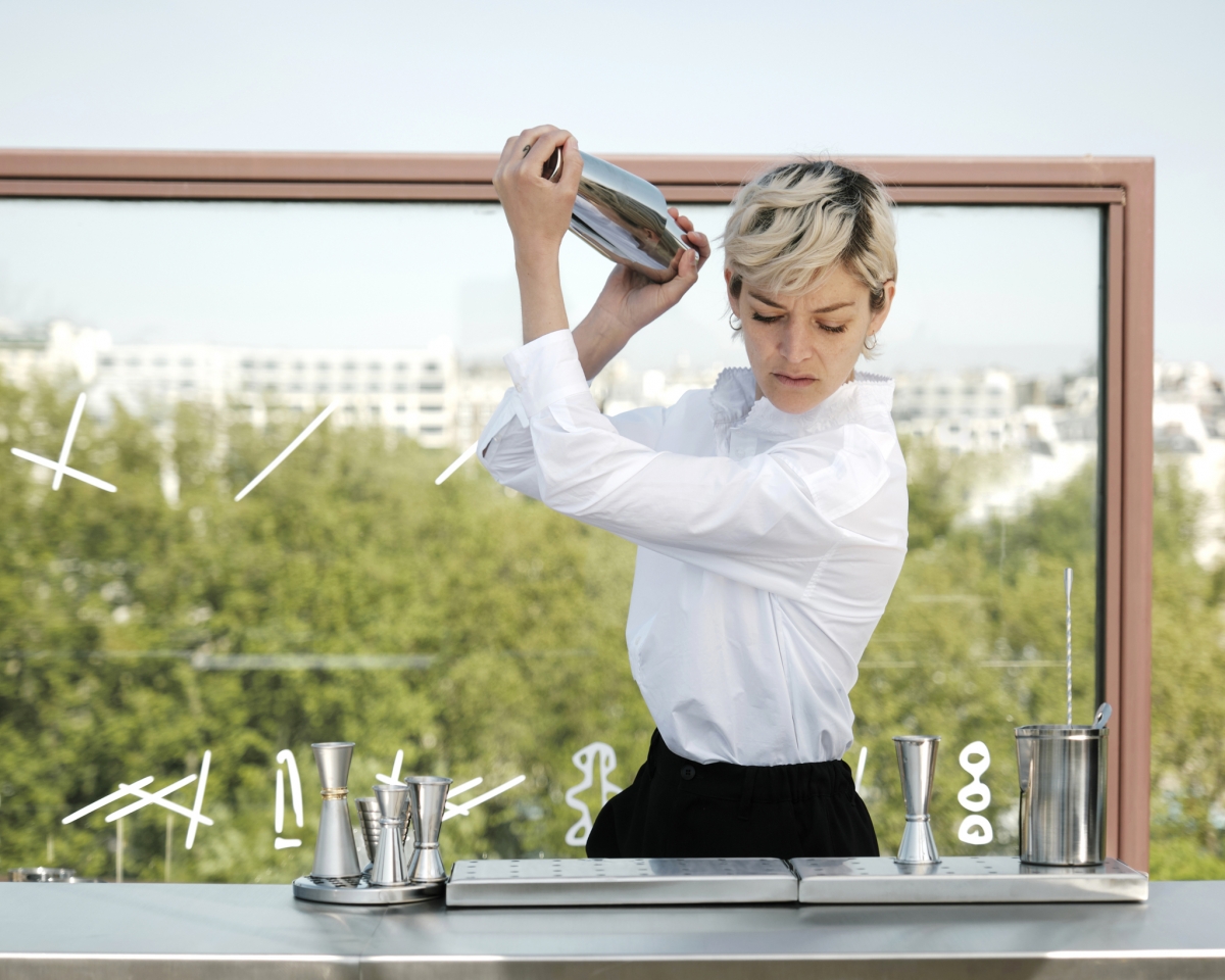 パリのバーに自由をもたらした 女性起業家ミクソロジスト！ ＜前編＞ ｜Interview｜Drink