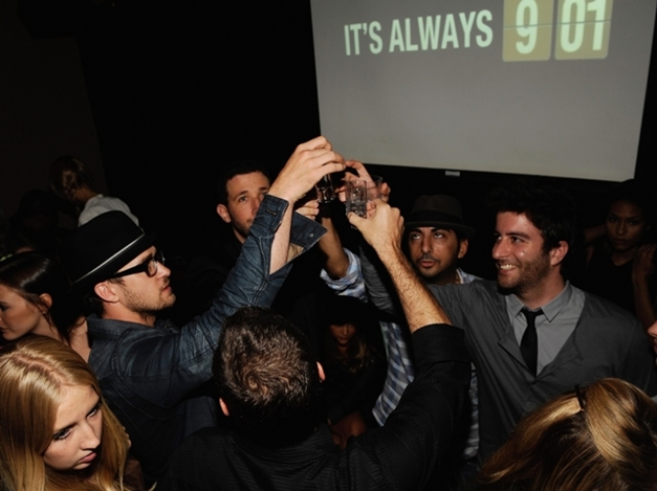 華やかなオープニングを飾り、ジャスティン・ティンバーレイクがプロデュースしたお酒とは！？　(c)Larry Busacca/Getty Images 