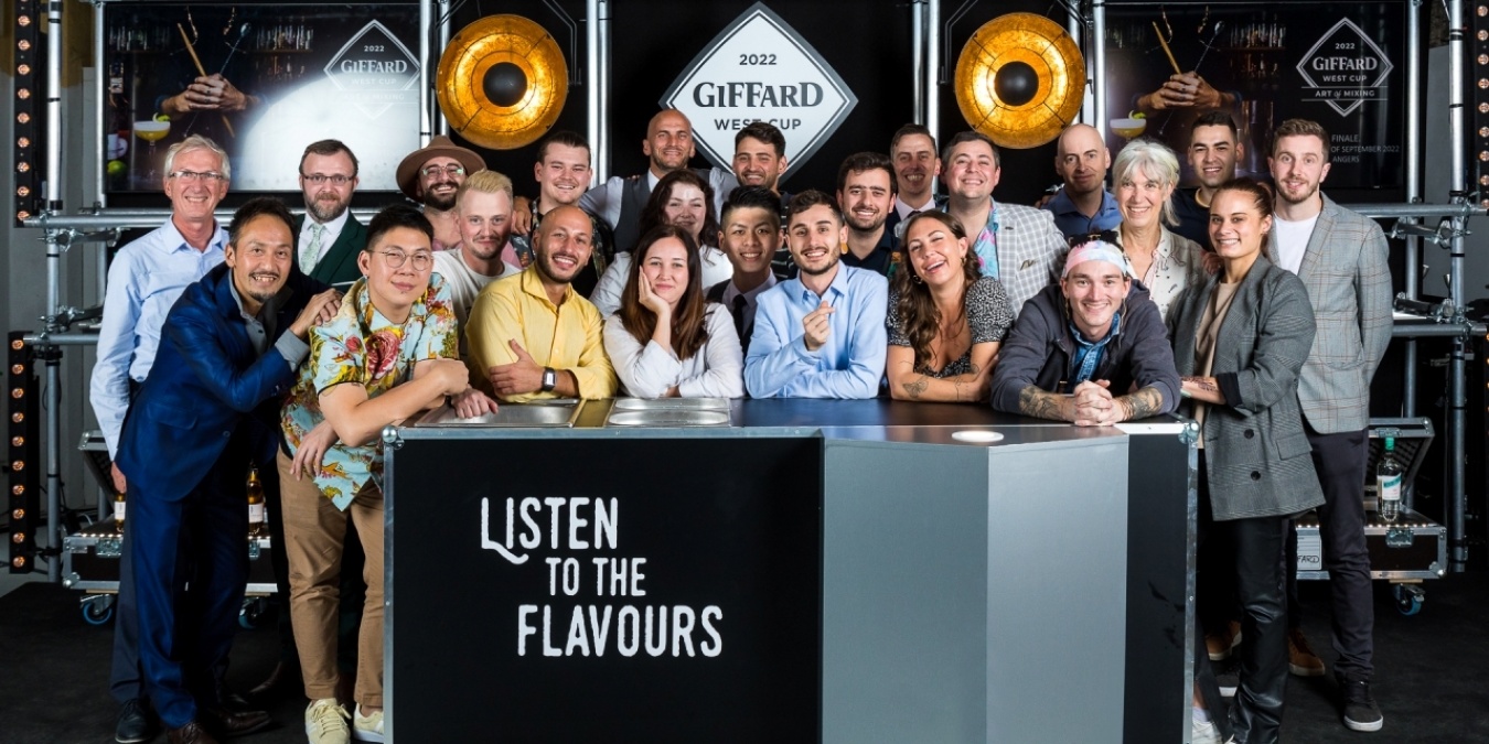 前回大会のファイナリストたちが一堂に。