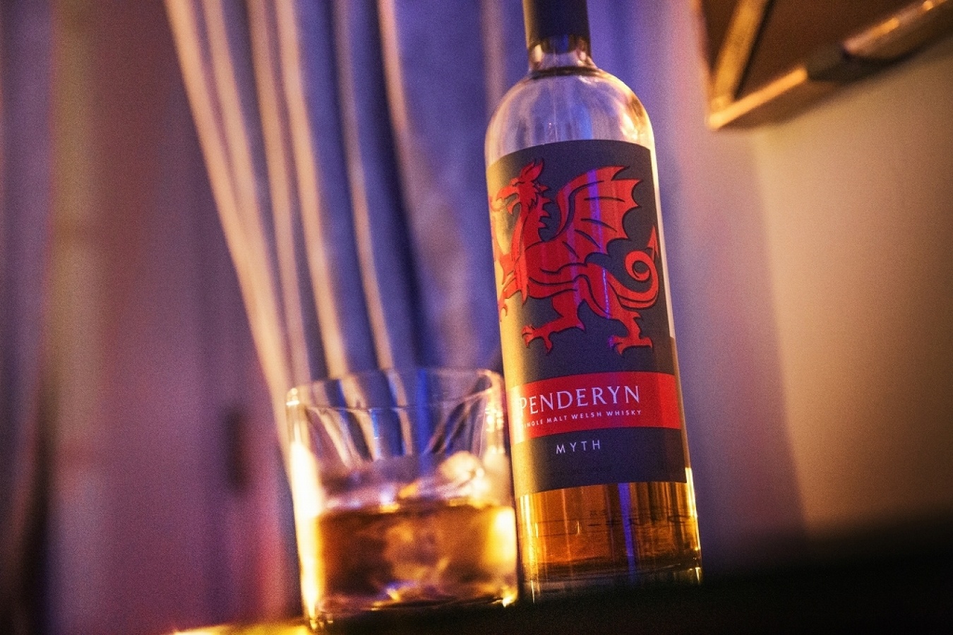ウェールズ唯一の蒸溜所「ペンダーリン」のシングルモルト。
