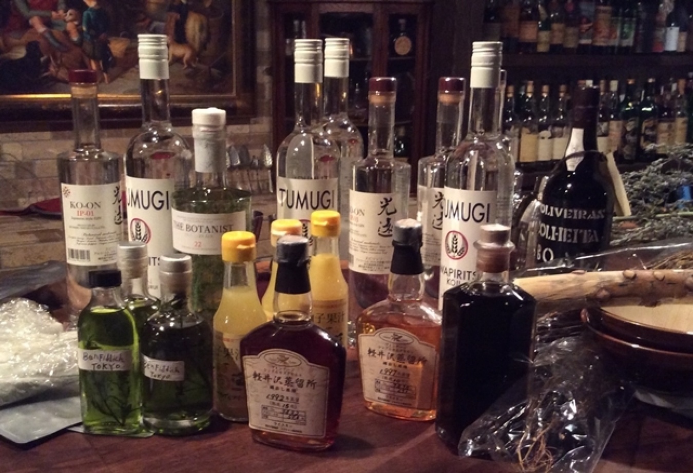 今回のゲストバーテンディング用に持ち込んだ素材たち。