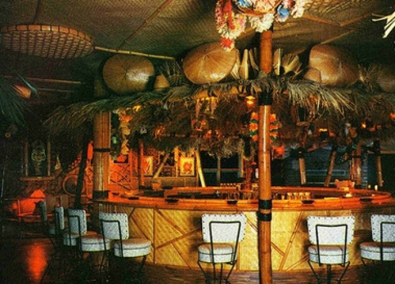 1950~60年代、あちこちにお目見えしたティキ・バー。
