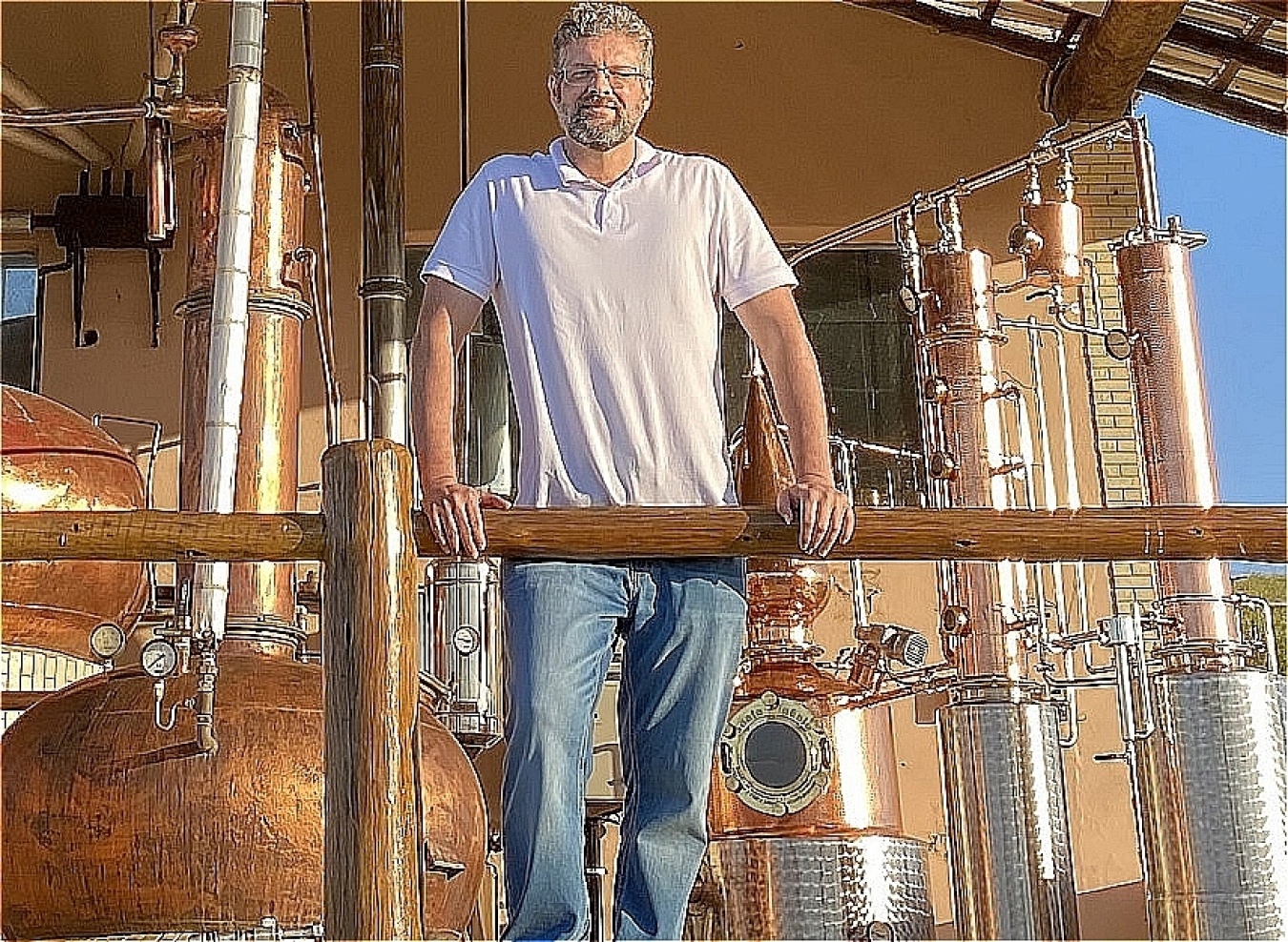 プリンセーザ・イザベウの蒸留所にて、代表アンドレ・スカンピーニさん。の。