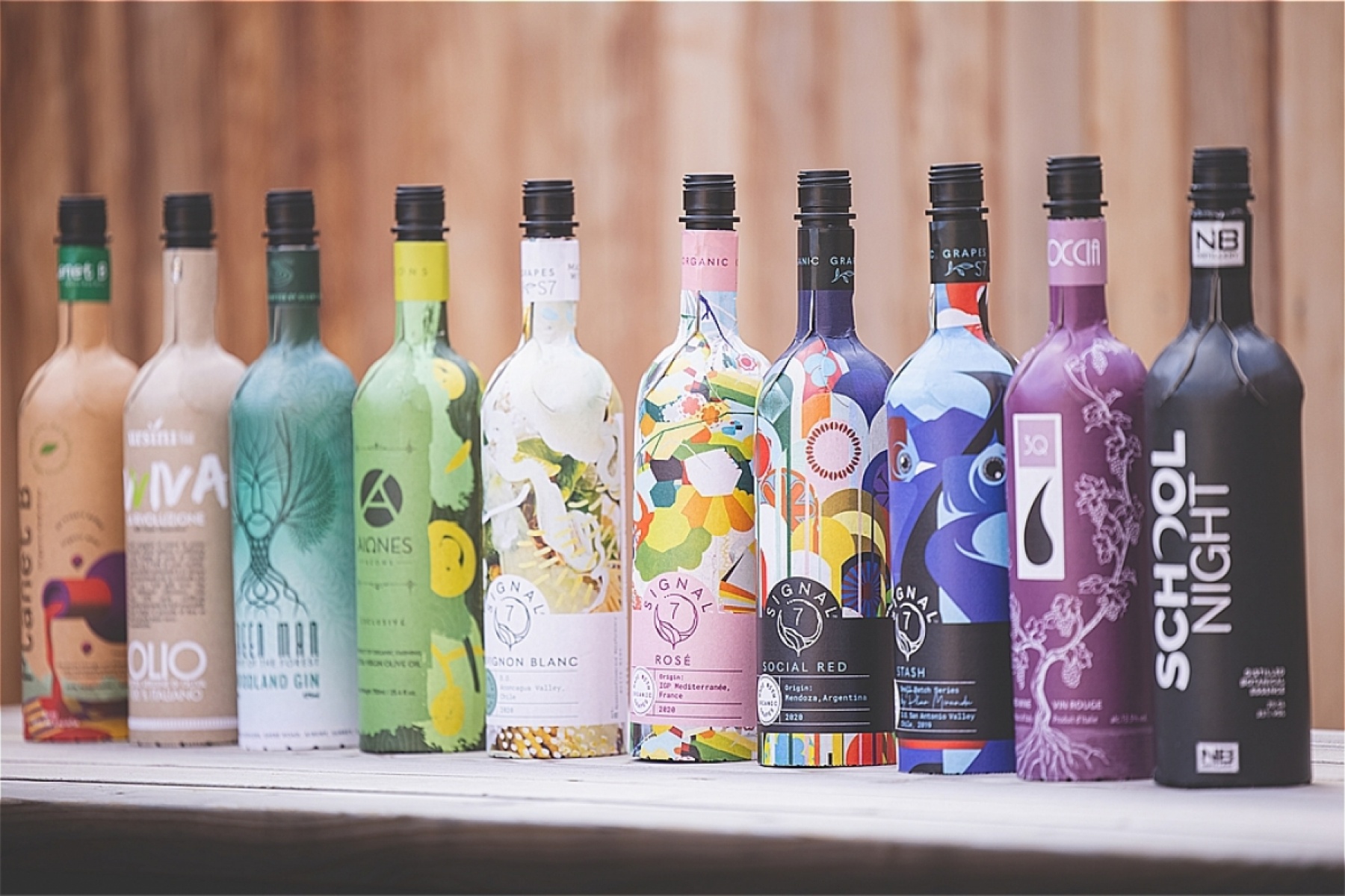 酒類メーカー関係者は大至急チェック。
イギリス発、紙製「フルーガル・ボトル」！
