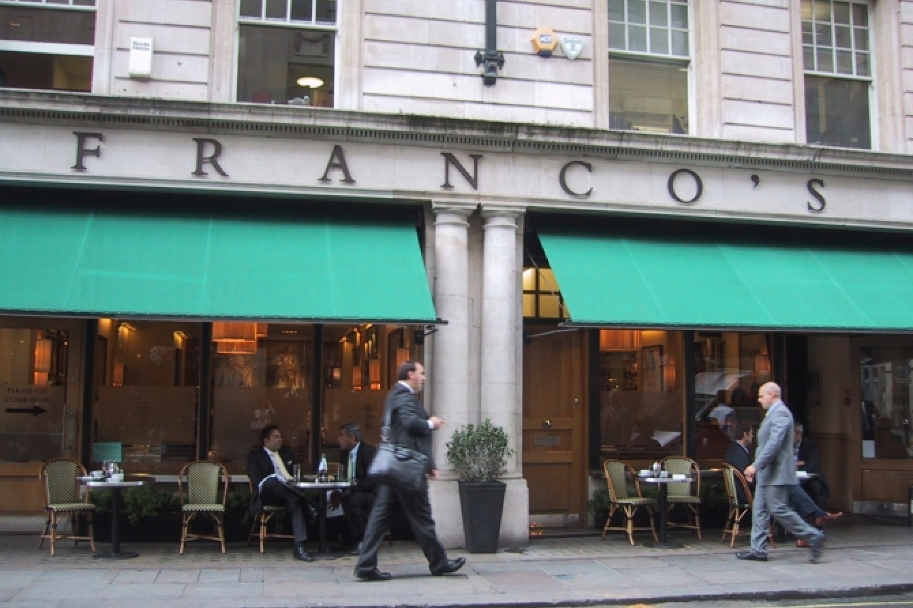 ロゼ＝女性の飲み物なんて古い？
ヨーロッパでは、ロゼがブーム。
