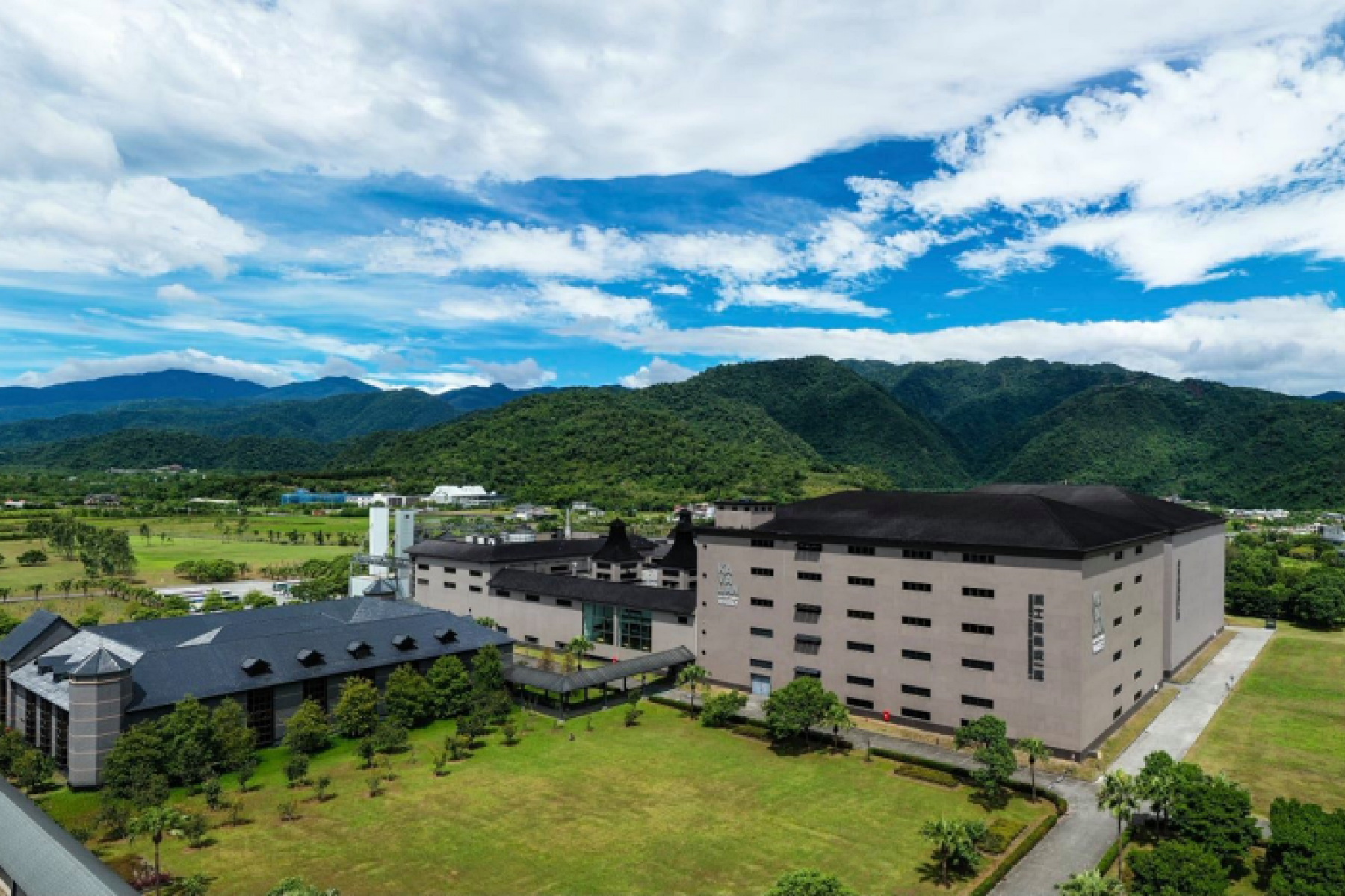 開催迫る！
台湾ウイスキー「カバラン」蒸留所オンラインツアー