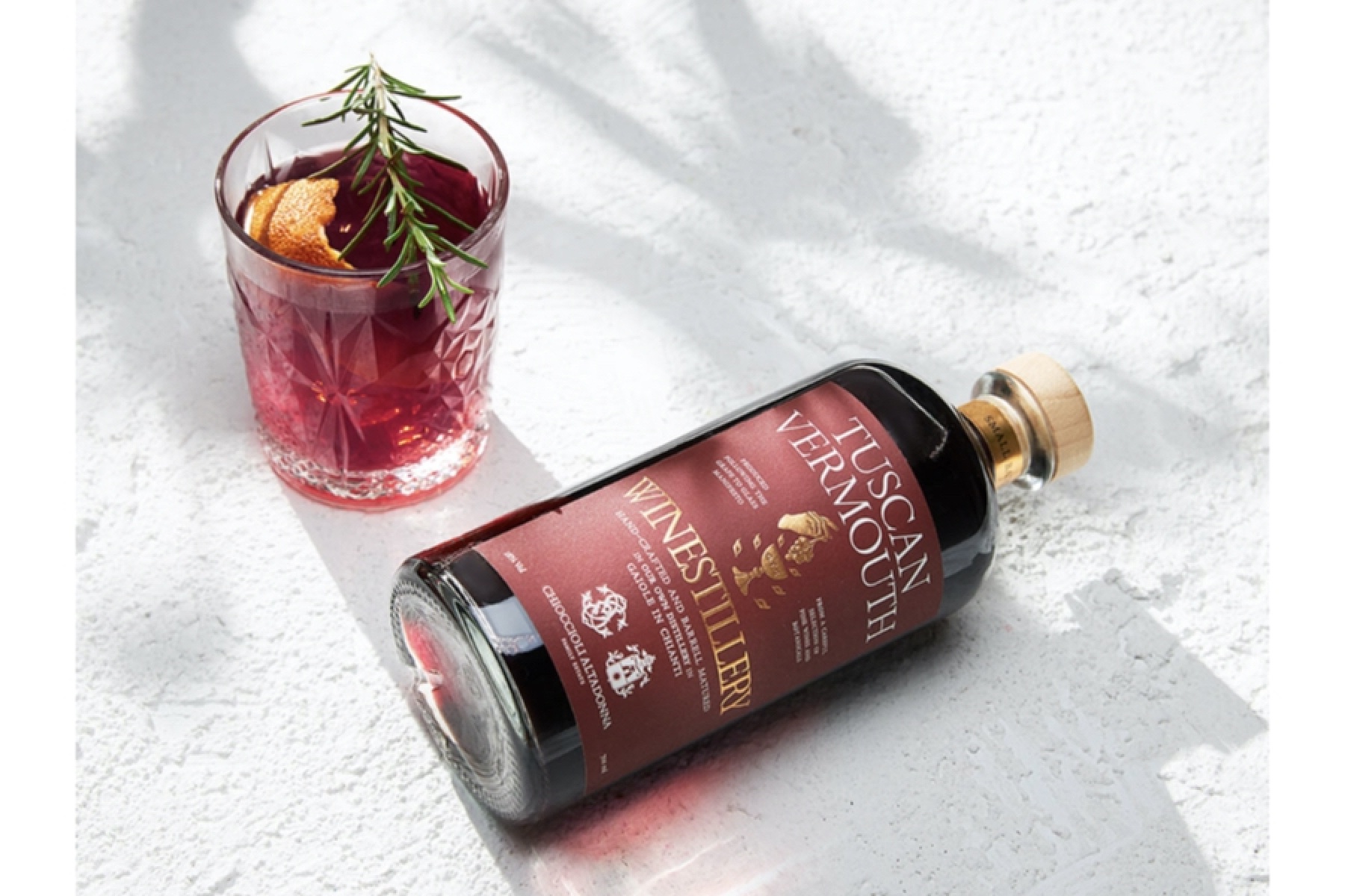 トスカーナ発、赤ワインから造られた全く新しいヴェルモット。
