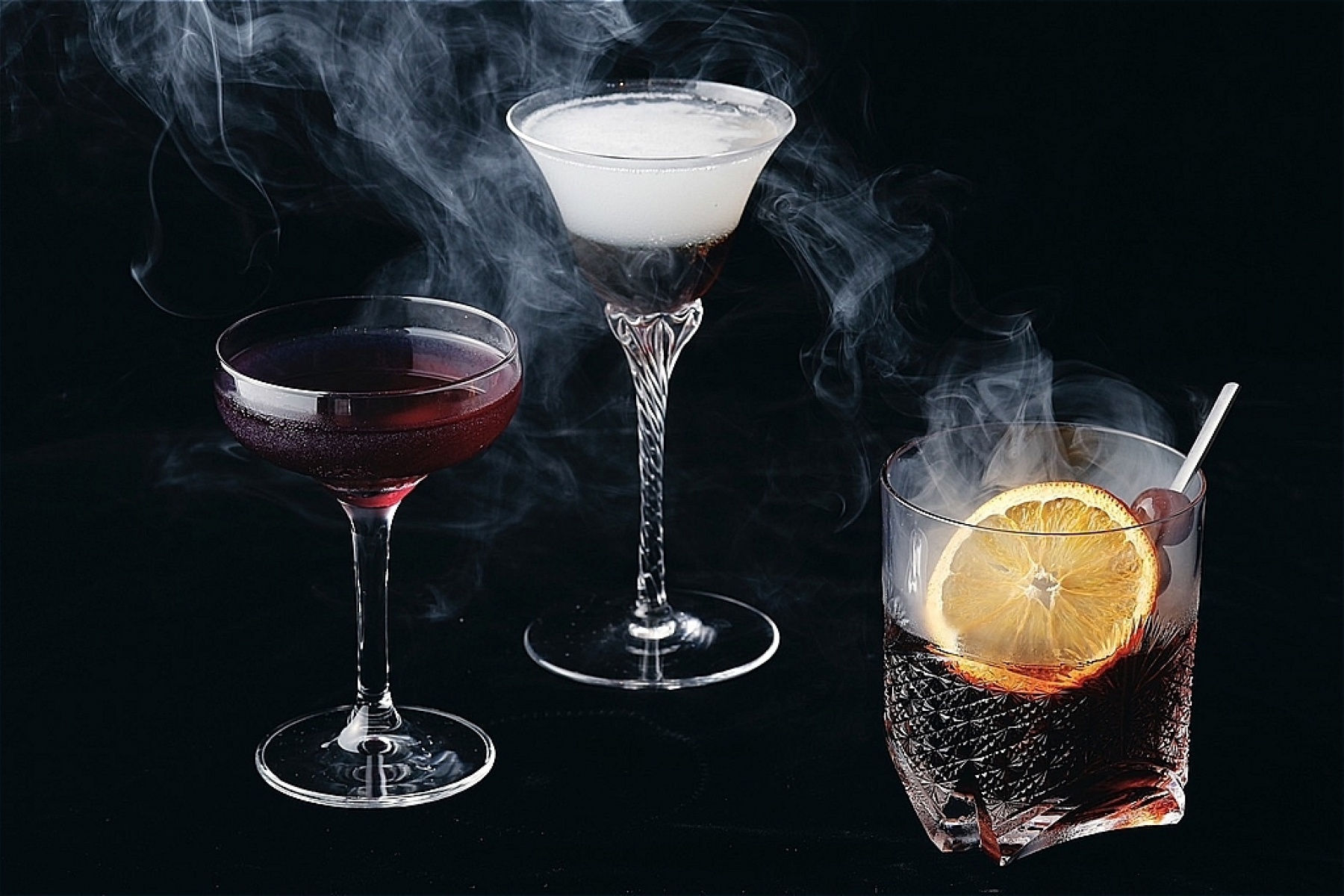 映画『帰ってきた あぶない刑事』
コラボレーションカクテル登場！
