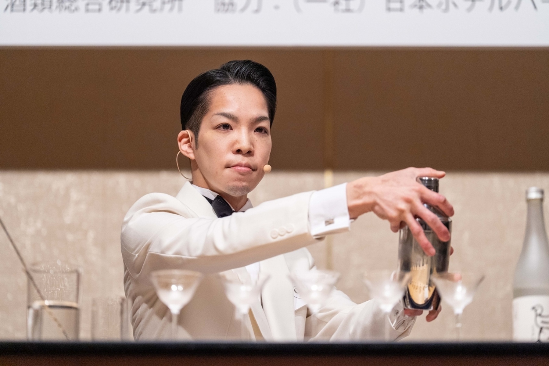 第8回本格焼酎＆泡盛カクテルコンペティション
優勝は吉澤翔太さん！
