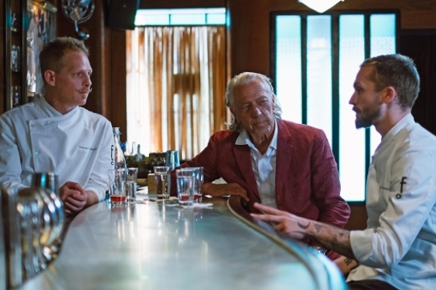 映画『シューマンズ バー ブック』X 『東京カクテル７デイズ』
お得なセット券の発売決定！
4月21日（土）より全国順次ロードショー！

