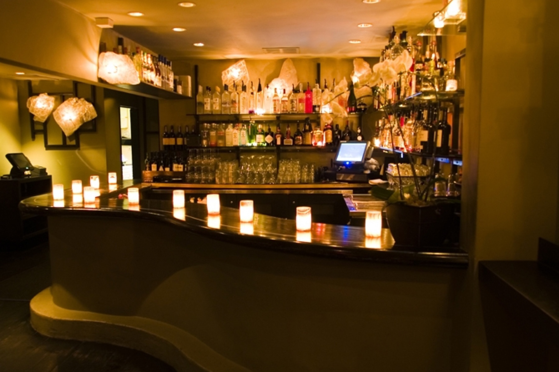 LAラシエネガ・ブルバード発
最新フュージョン・カクテルとは？
