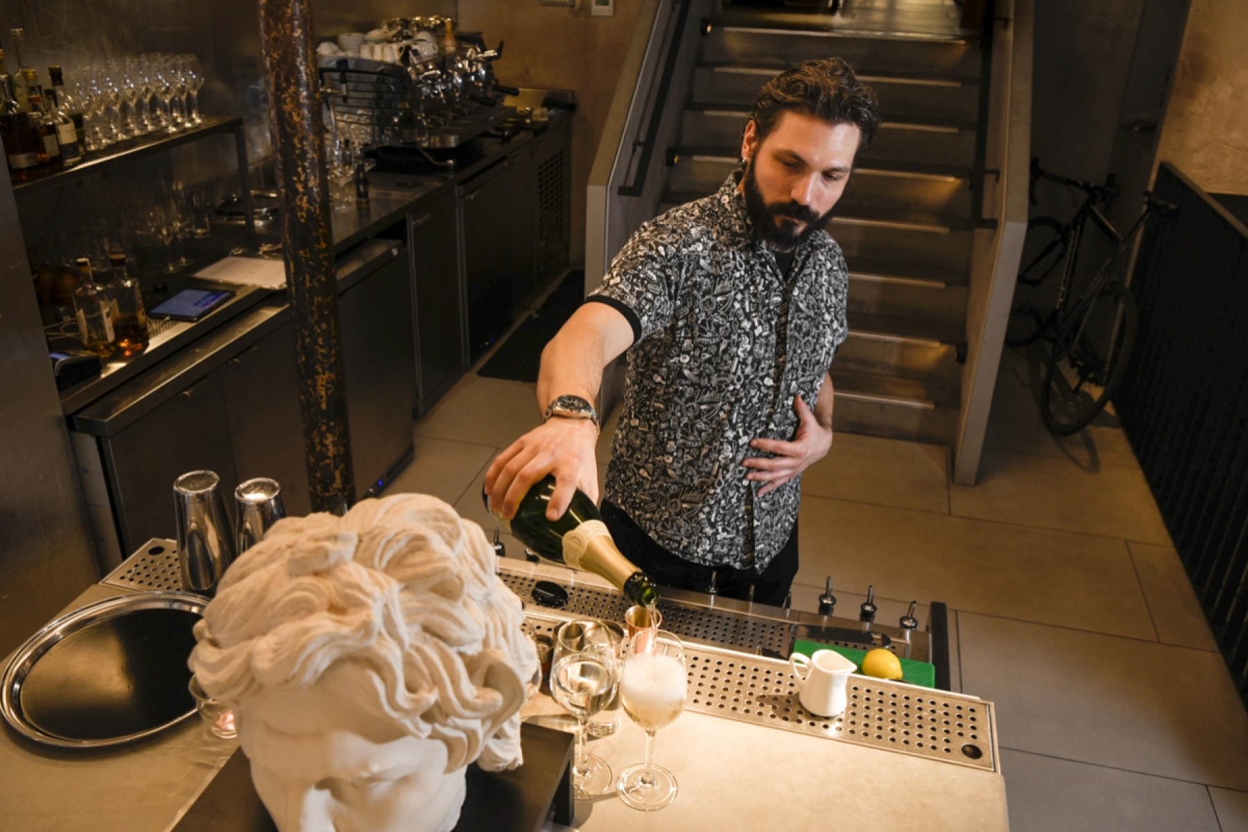 ロンドン発、あのトニーが率いる
題名のないバー「Untitled」って！？
＜前編＞
