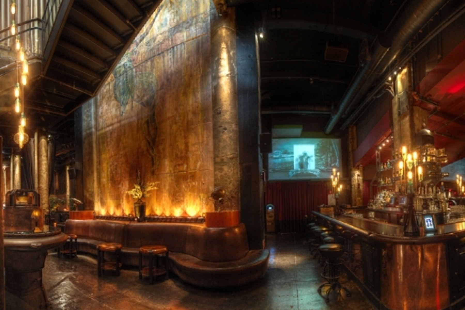 禁酒法時代のカクテル再現！？
LA発1920年代スタイルのバーへ。