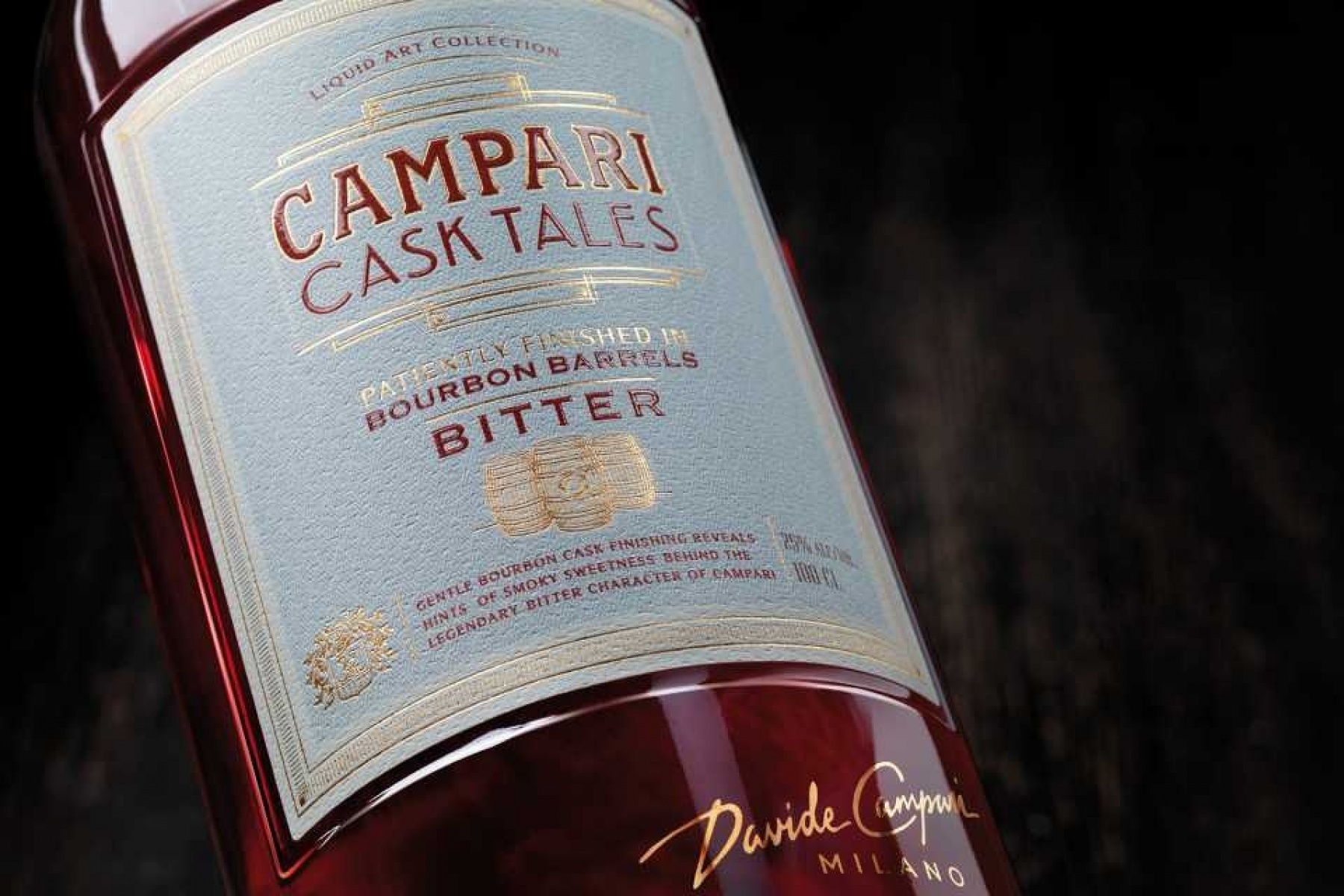 バーボン樽でフィニッシュ 
世界数量限定「 カンパリ カスク テイル」 新発売 !