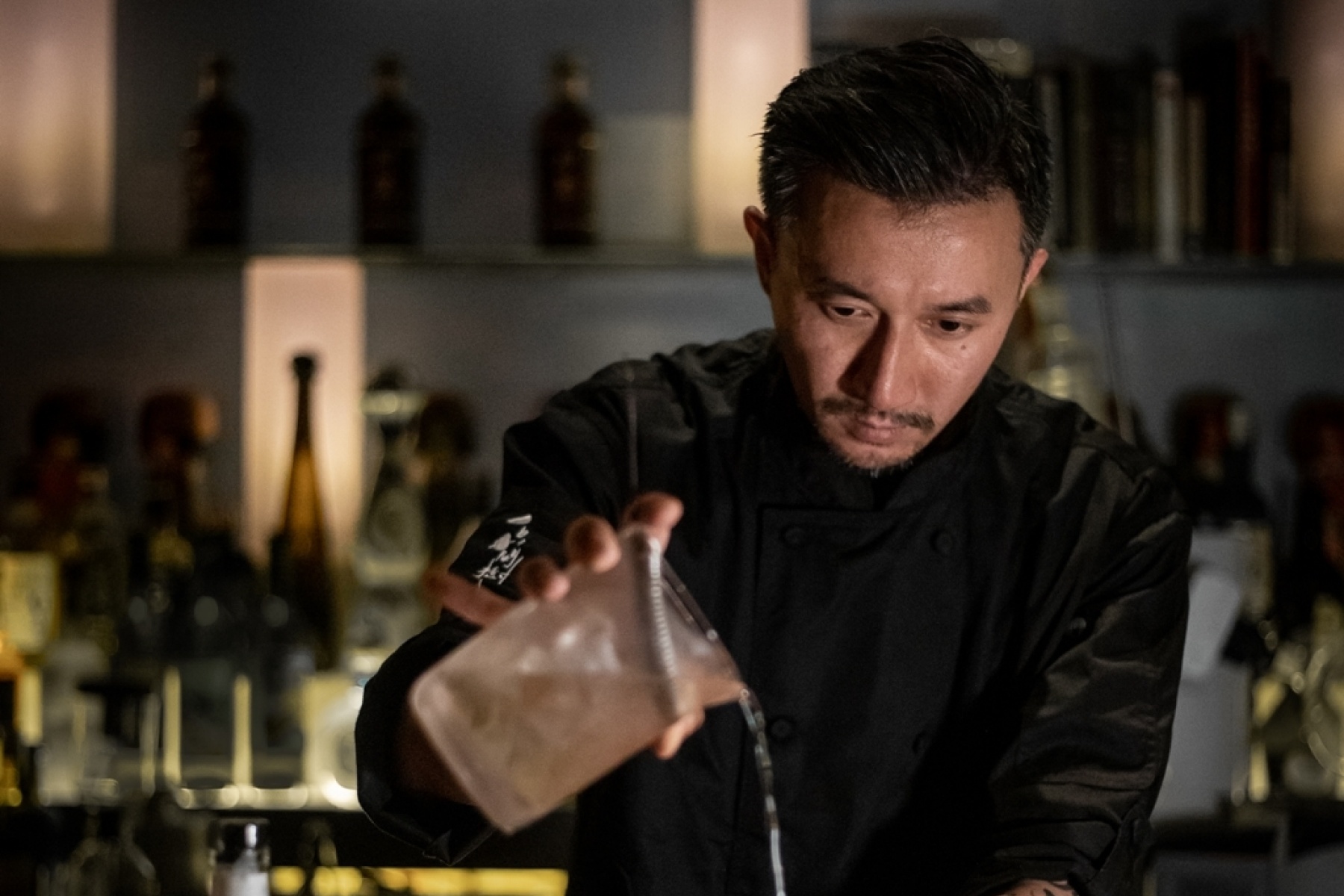 「パフューム ツリーズ ジン」のキット・チョンが
4月14日「Bar LIBRE 池袋」にゲストイン！
