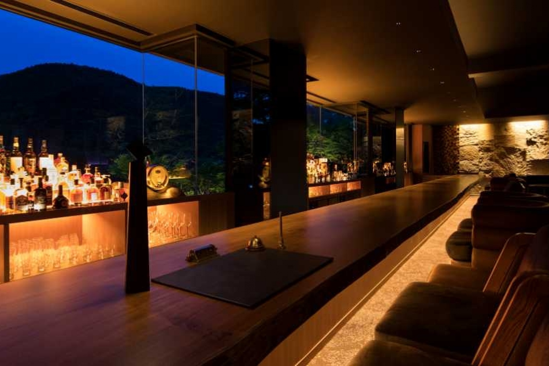 ＜キャリア＞
「bar hotel 箱根香山」バーテンダー募集中！