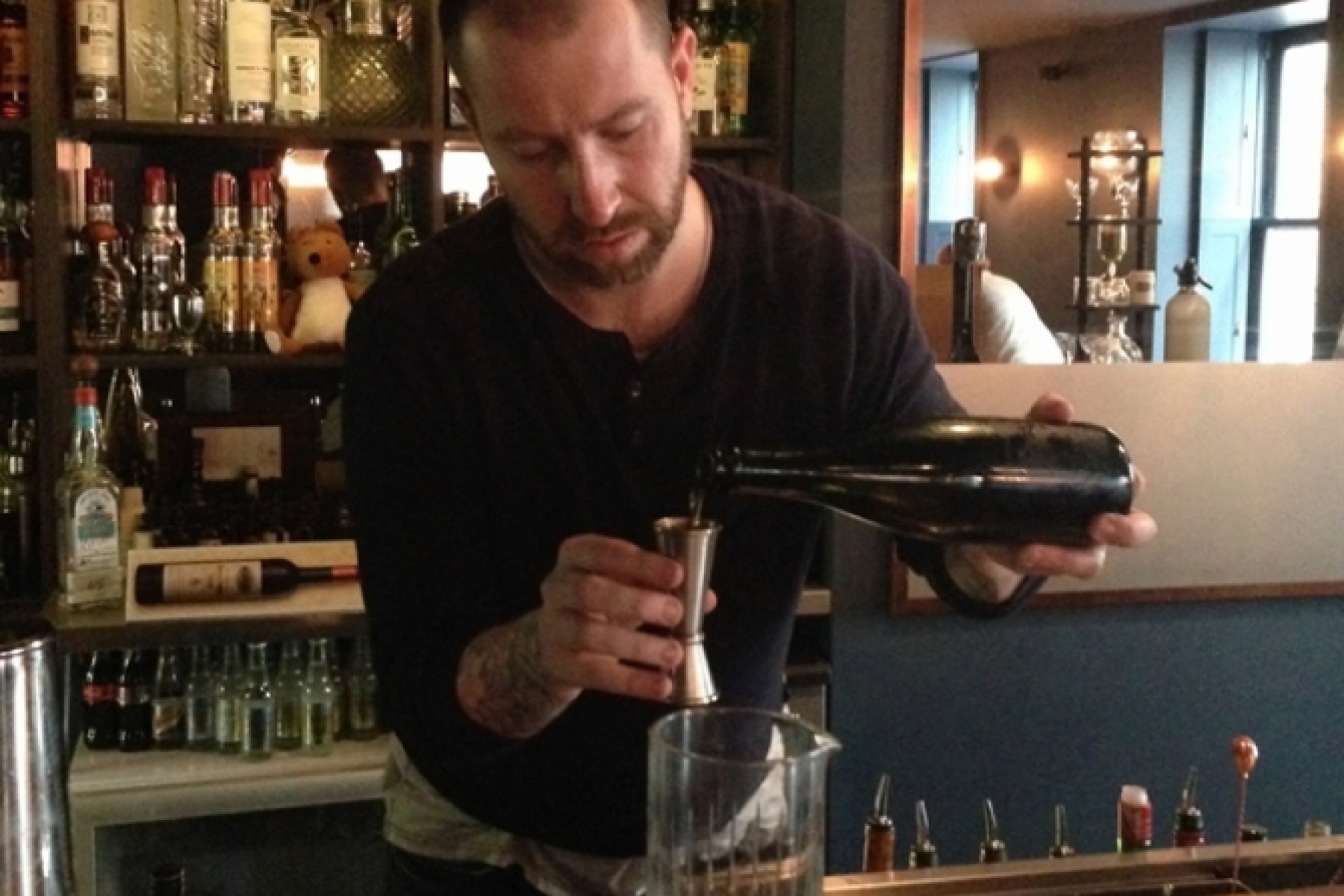 意外な素材で進化！？ロンドン発
「セイボリーカクテル」とは。