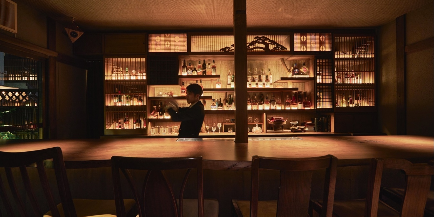 「神楽坂レトロなBARとホテル」
BARを追加してリニューアルオープン！
