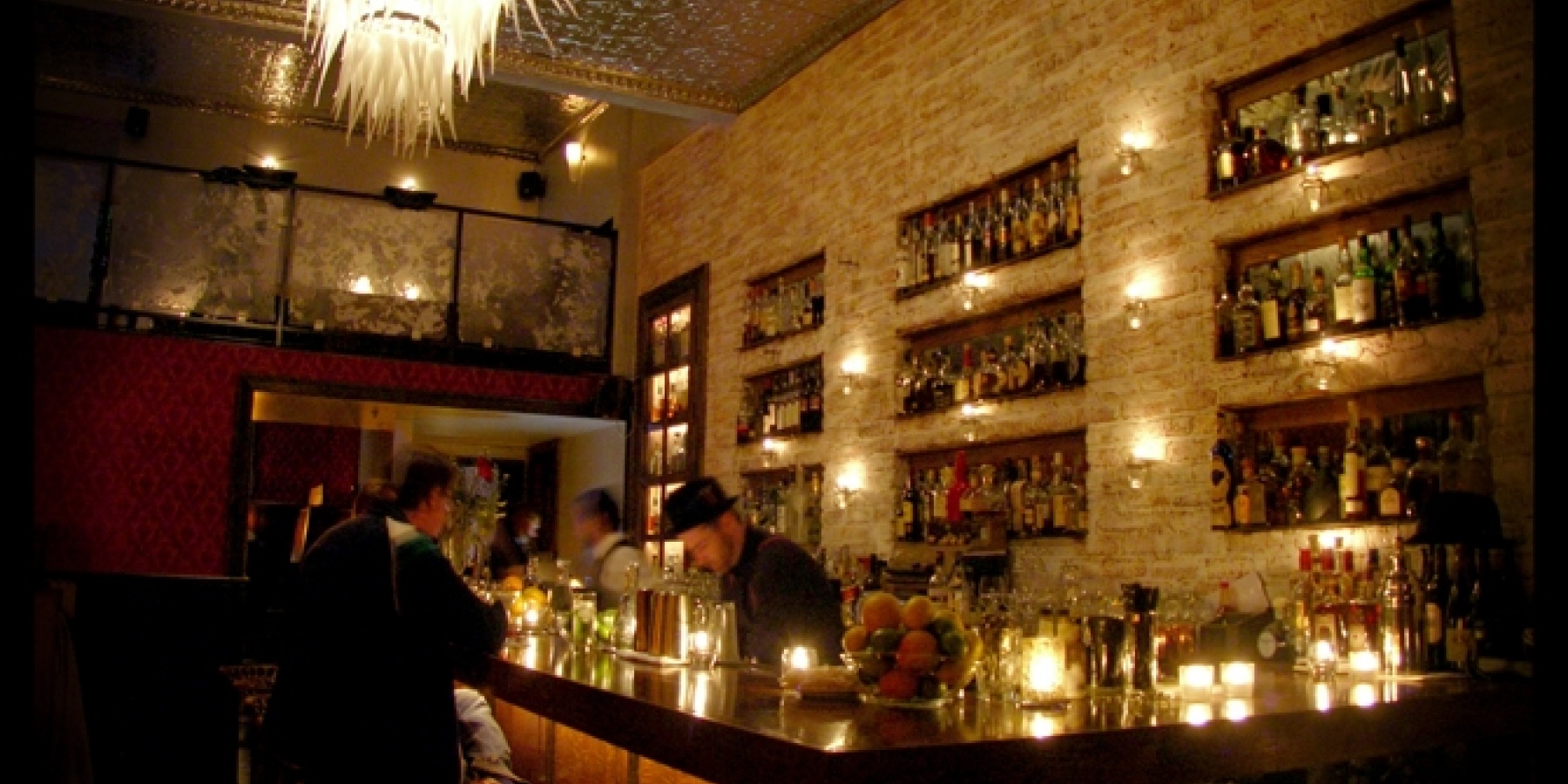 禁酒法時代の残り香。
密かに流行中のSpeakeasyとは？
