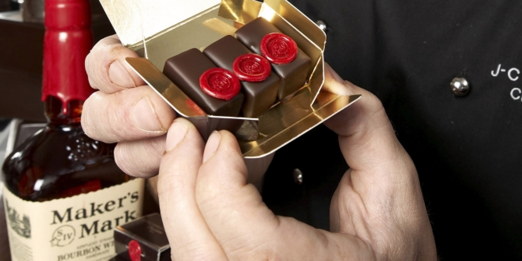 これぞパリ！大人のための
「アルコール×ショコラ」とは。