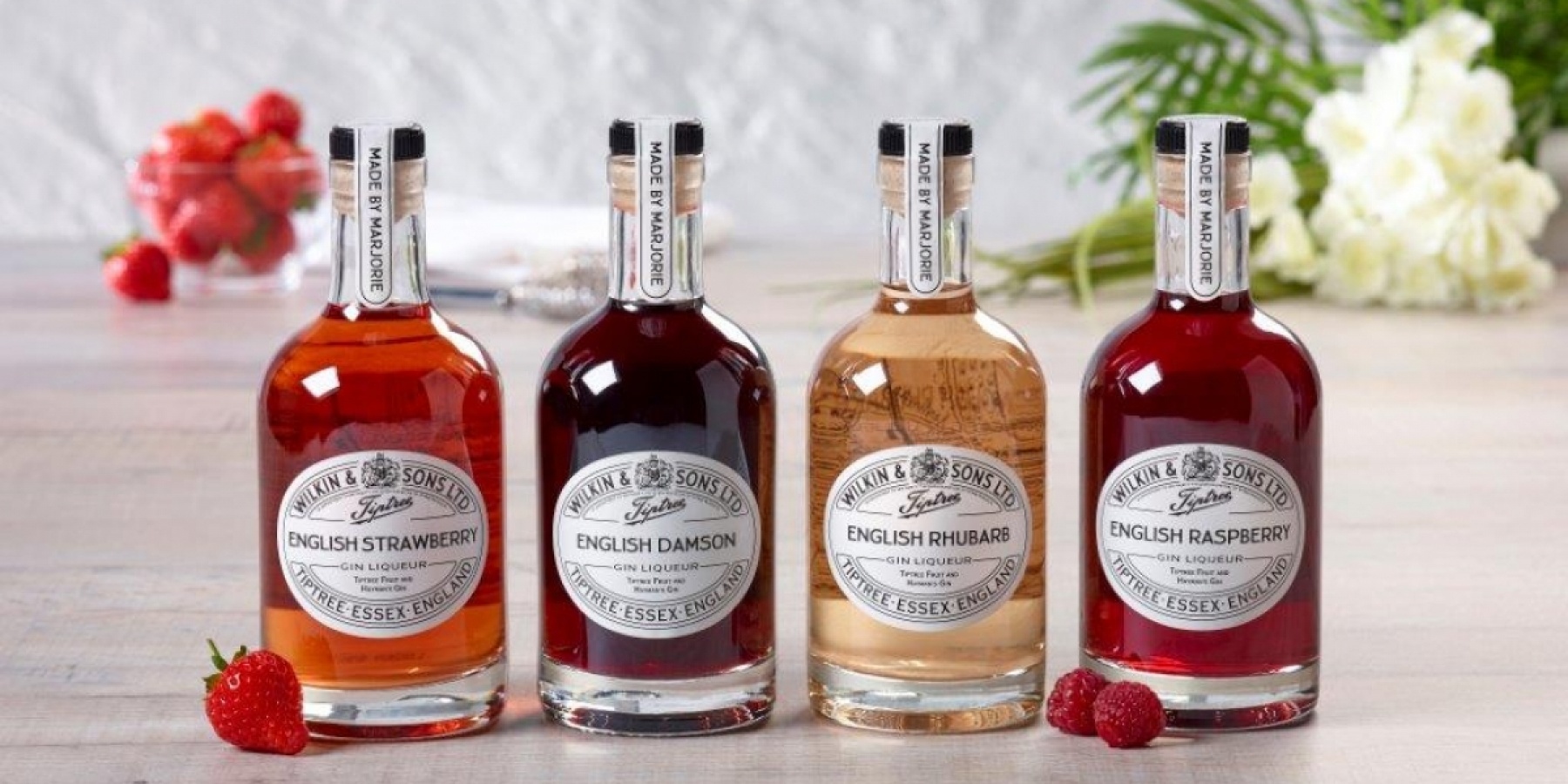 どりぷら会員10名様にプレゼント
キュートで新しいフルーツジンリキュール
日本未発売「ティップツリー」ミニボトルセット！