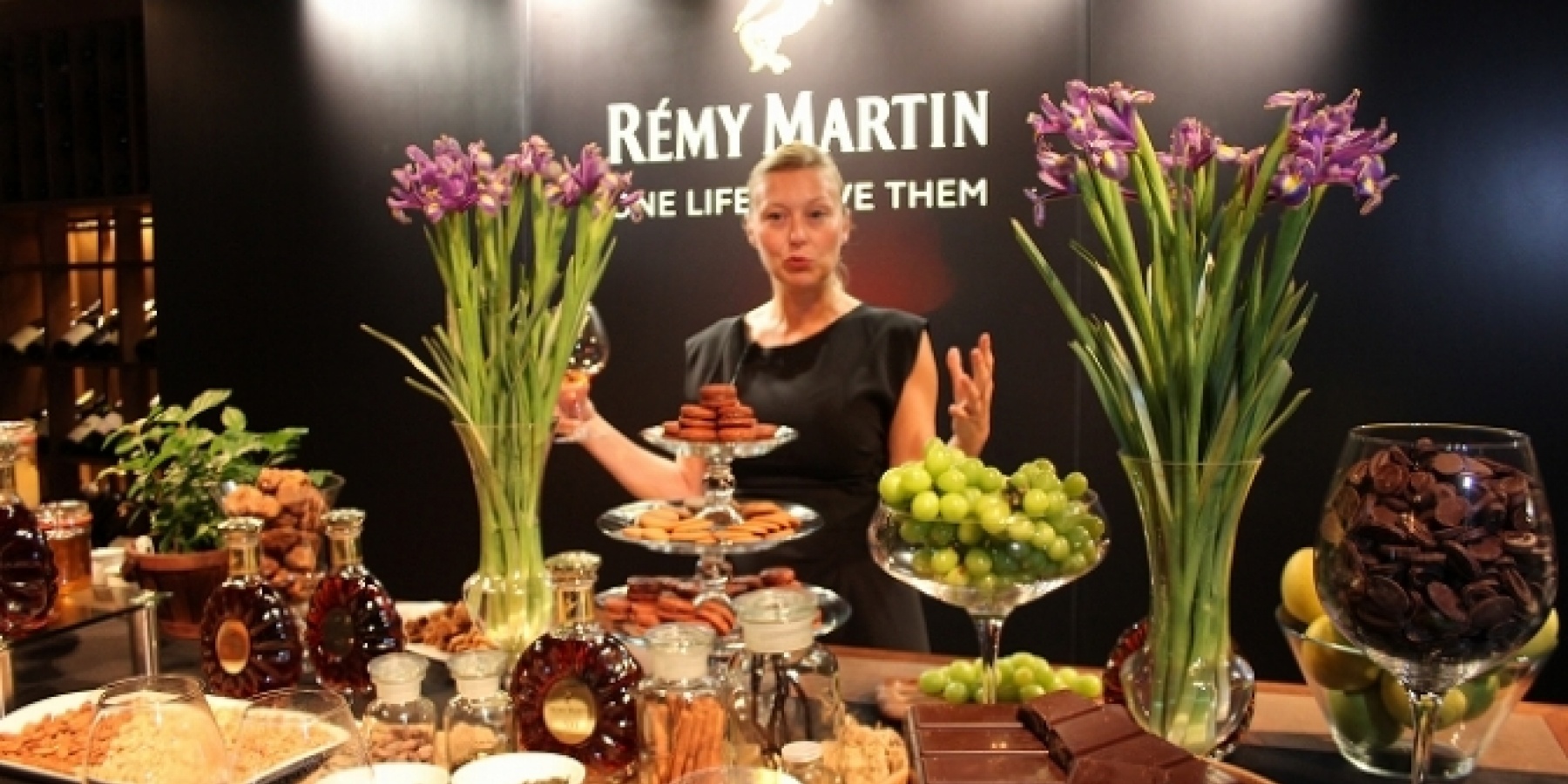 ローラニー・ノノットさん
レミーマルタンを語る！
