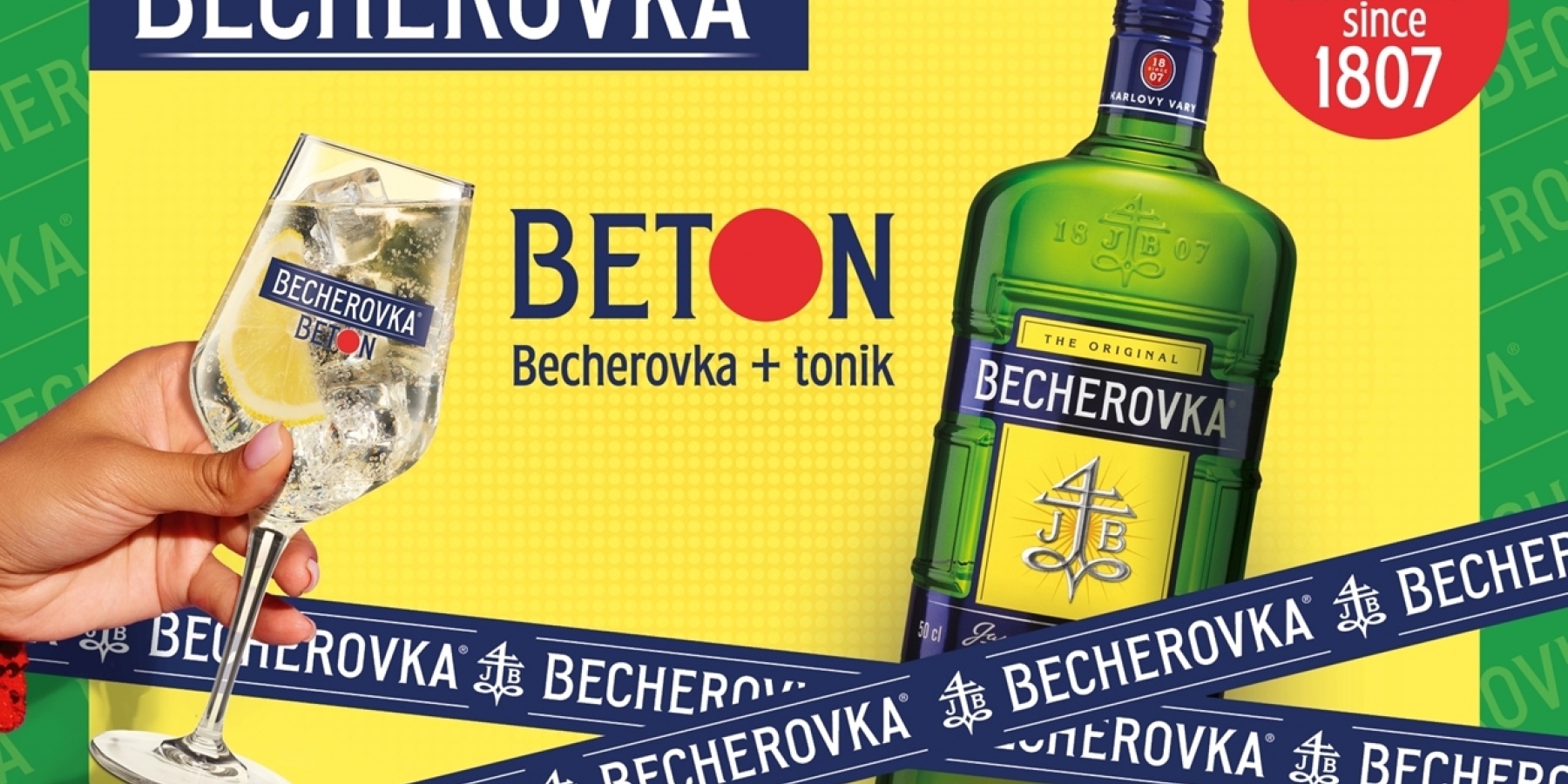 チェコ発ビターリキュール
「ベヘロフカ」新発売！
