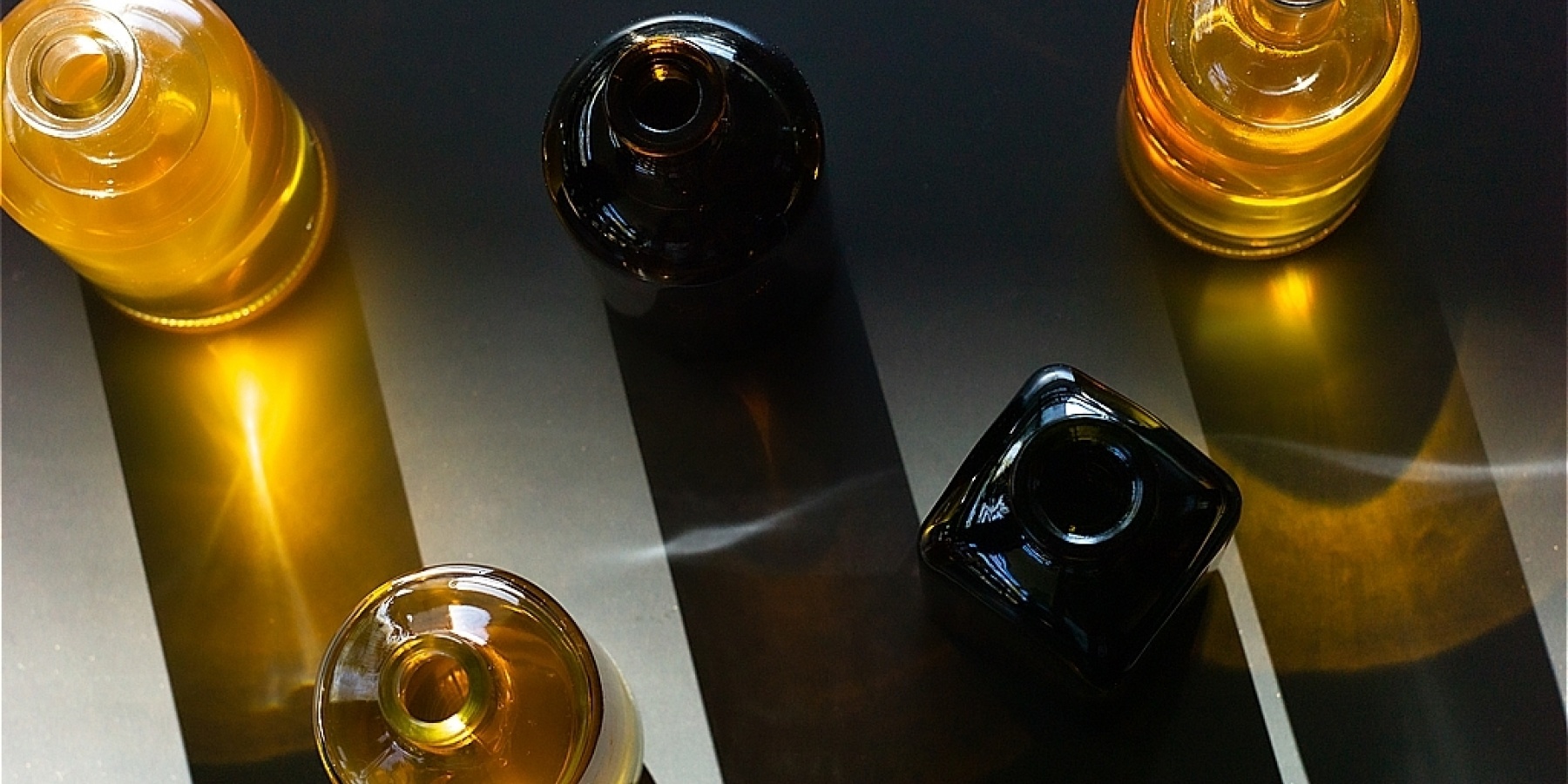 ボトルはリユース。だから形はさまざま。
「WELLNESS GIN」先行予約開始！
