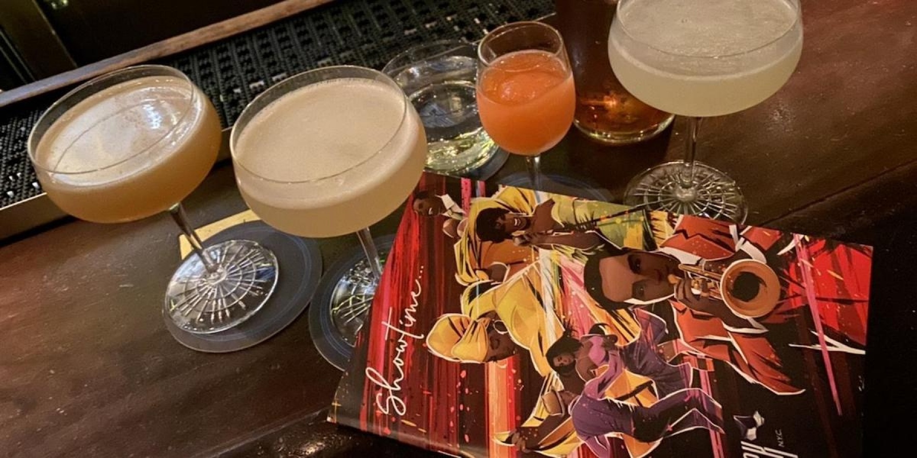 業界屈指の美人PR、児島麻理子が
NYの最新バーをナビゲート。
＜後編＞