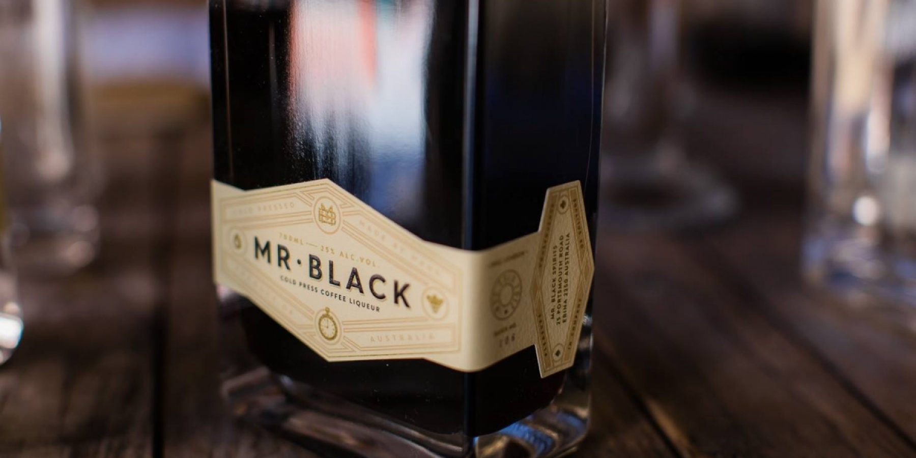 コールドブリュー・コーヒーリキュール
「ミスターブラック」登場！
