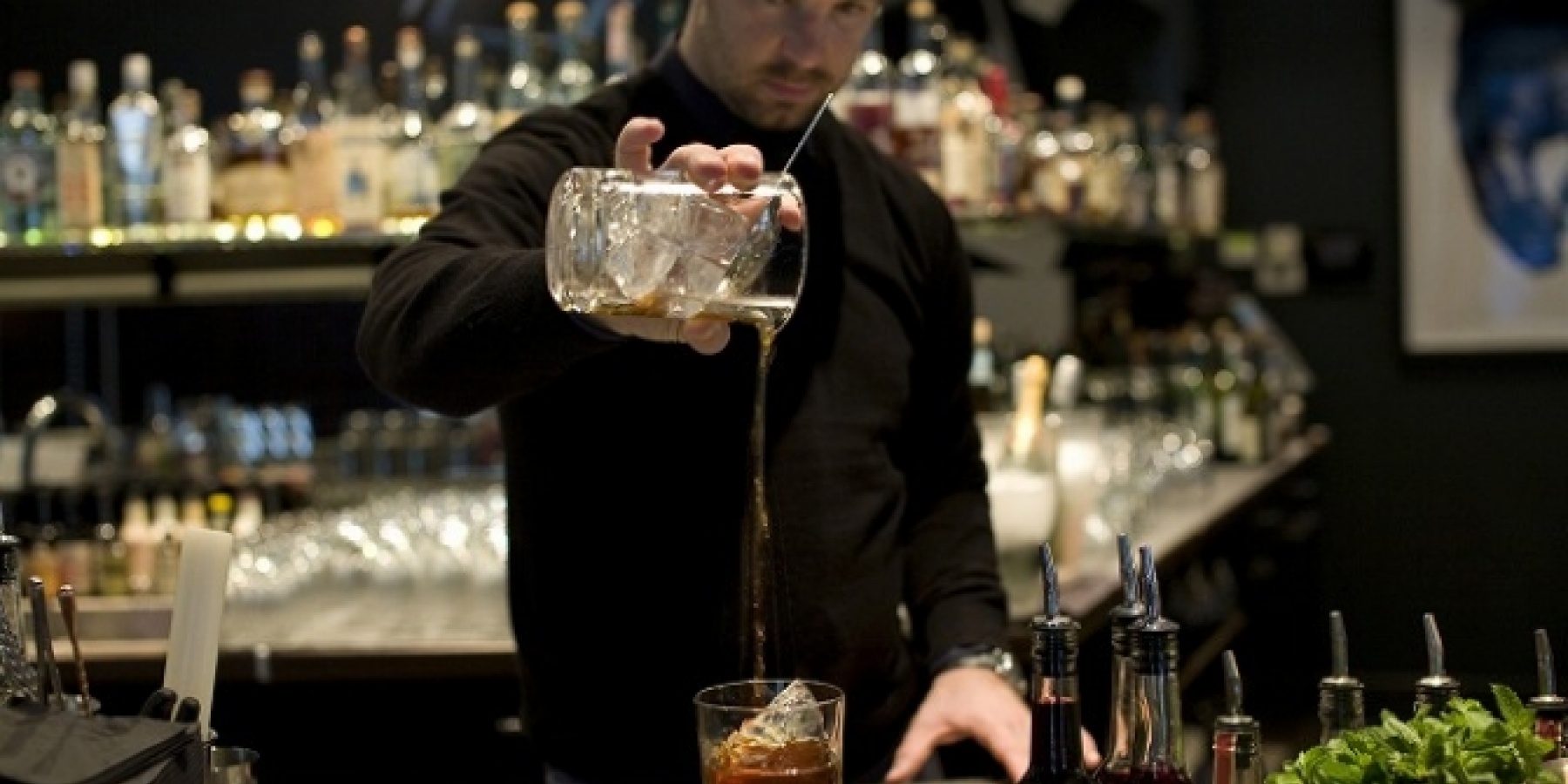 敷居が高いイメージを払拭！
ベルリンで大人気のホテルバー。
＜前編＞
