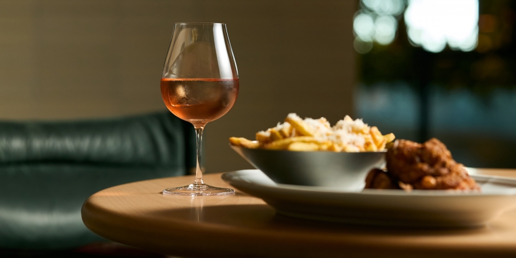 LOOPS：カクテルイベントも好評の、
高輪発モダンラウンジ。- 後編 -