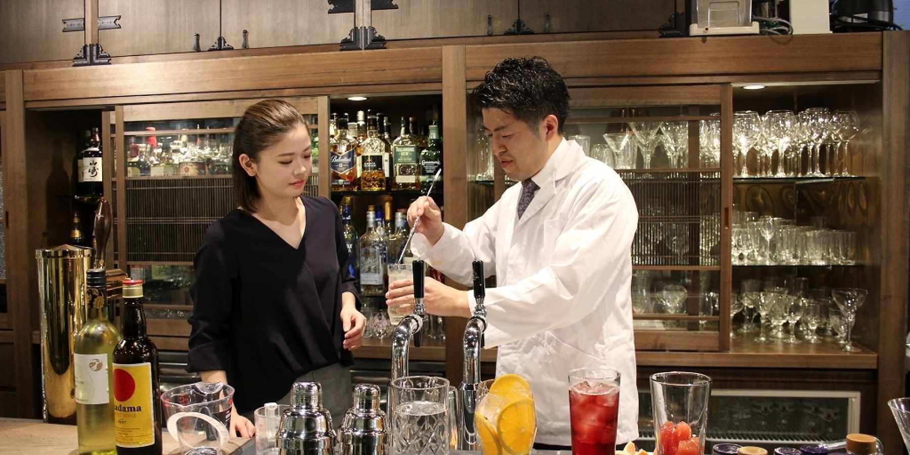 独立・開業を目指すなら
サントリーのグルメ開発部でキャリアアップ！
ドリンクスーパーバイザーというお仕事！
