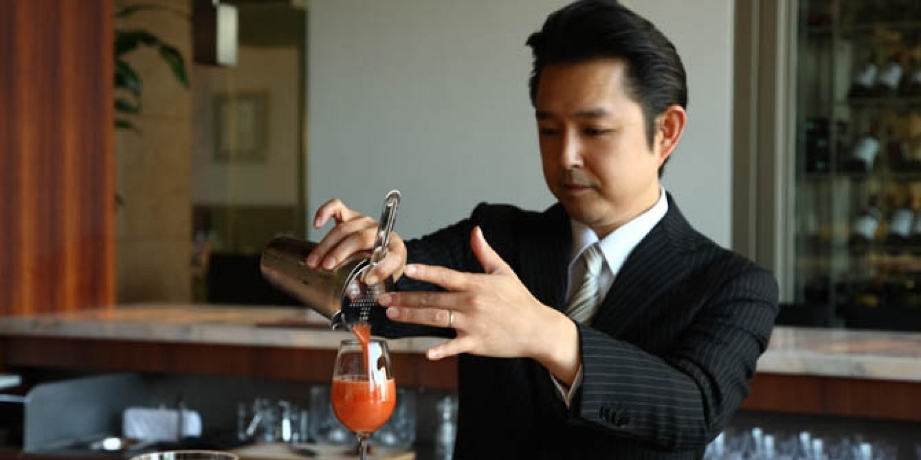 世界を驚かせた
Mr.アイスマンと呼ばれる
日本人バーテンダー。＜後編＞
