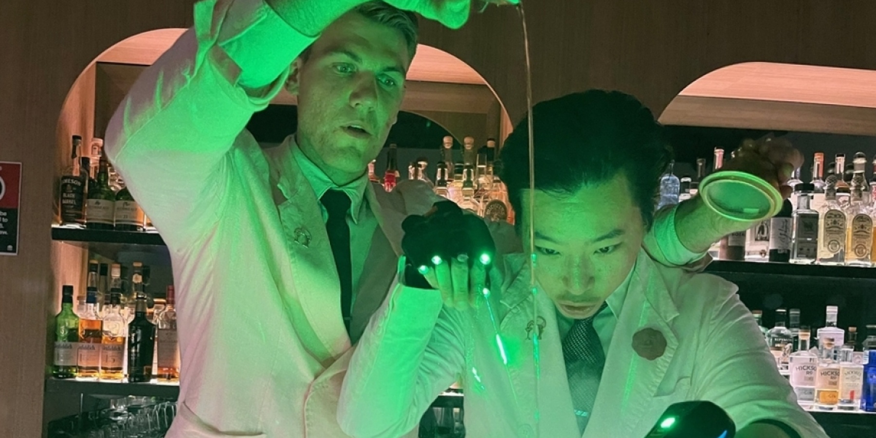 おふざけもカクテルも超一流！
シドニーの人気バー「Maybe Sammy」へ。
