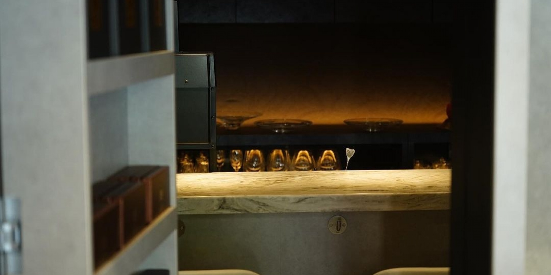 ショコラトリーの裏にスピークイージー！
「Chocolaterie&Bar ROND-POINT」
