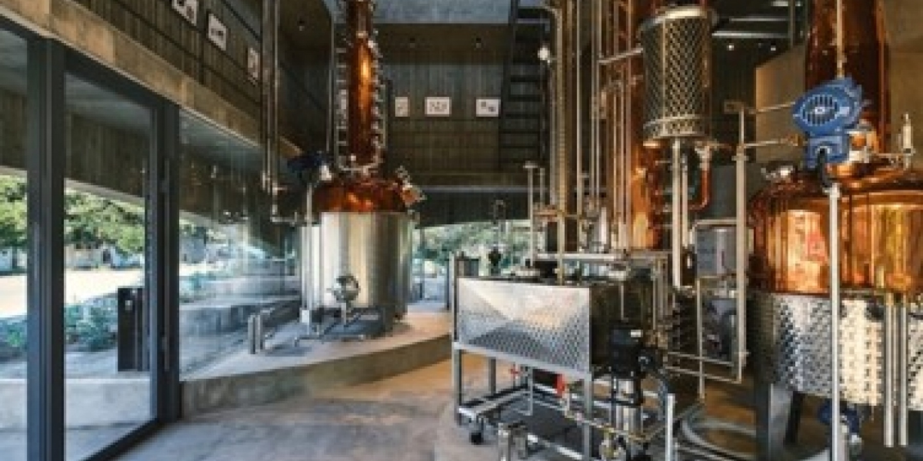 越後薬草蒸留所