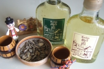 Hennessy XO 限定版 フランク・ゲーリー デザイン ヘネシー X.O - 150周年 - 建築界の巨匠フランク・ゲーリーとの