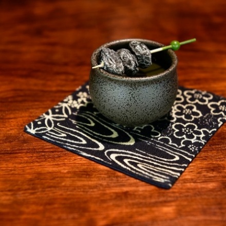 ヨモギのカクテル