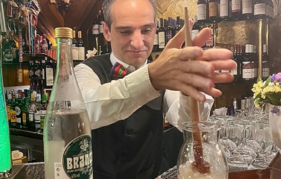 カイピリーニャの原型！？
マデイラ島の絶品カクテル「ポンシャ」！
