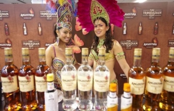 「UKラムフェスト2011」開催
主催者のラム大使に直撃！
