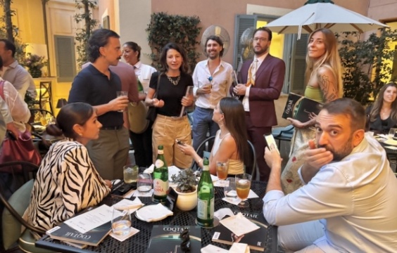 食とデザインの国、イタリア発の
バー専門メディア『Coqtail』って！？
