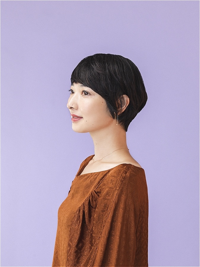 『おうちでつくれる かんたんスパイスカクテル』著者の児島麻里子さん。