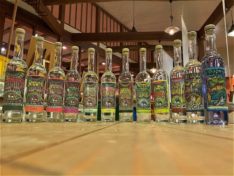 岐阜中津川蒸留所から新発売 「NAKATSUGIN アブサン」 ｜News!News